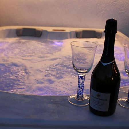 Koxyli Suite Of Mykonos Mykonos Town Bagian luar foto